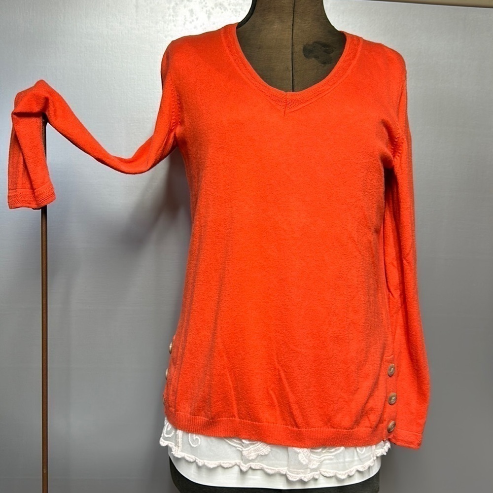 Talbots petite coral/orange sweater Sp long sleeve light weight button accents